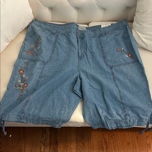 St. John's Bay Blue Embroidered Women's Bermudas